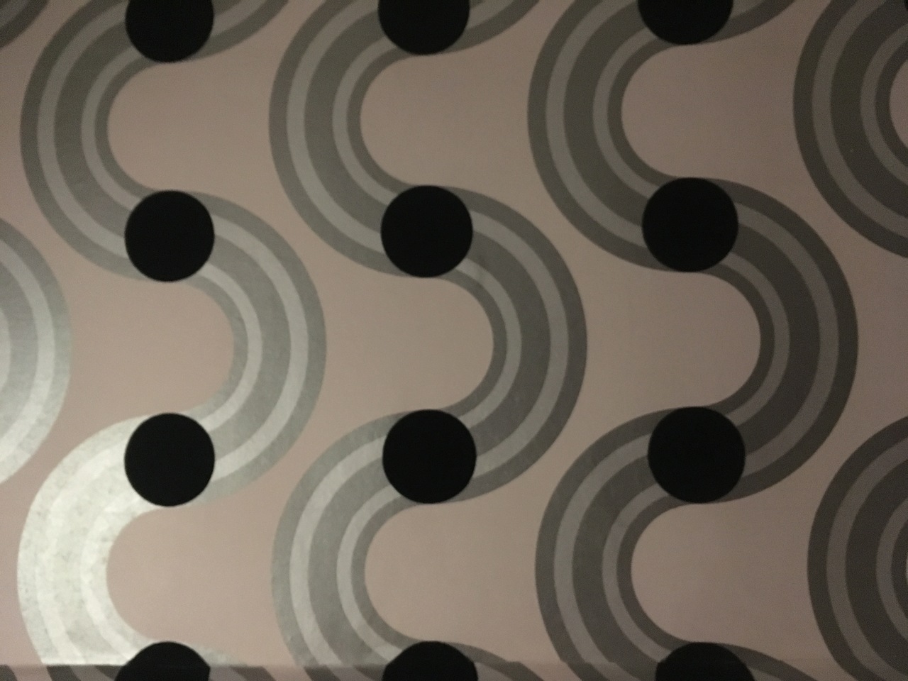 wallpaper showing circular patterns